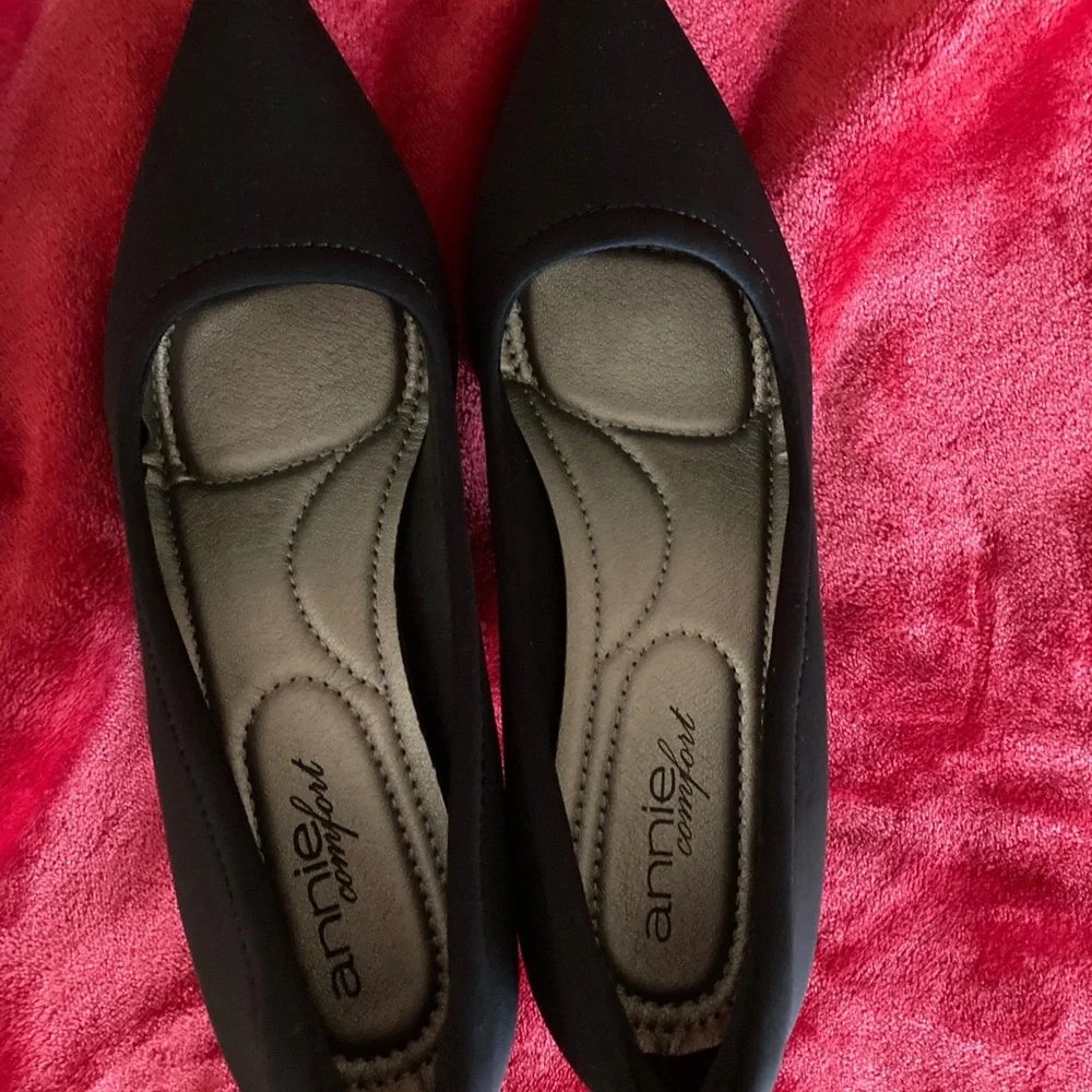 Apt. 9 Classic Black Heels - Picture 4 of 6